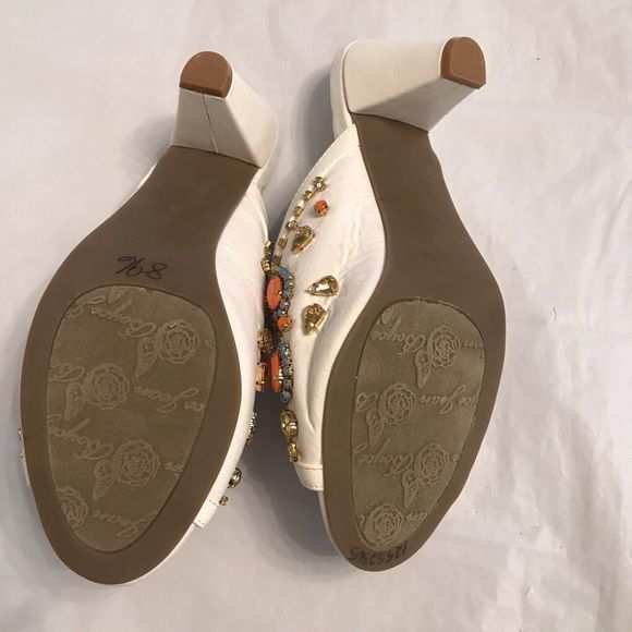 JOAN BOYCE‎ WHITNEY WHITE STUDDED SIZE 8M OPEN TOE SLIDES SHOES  NEW - Picture 10 of 11